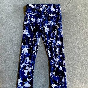 Workout leggings. Crop